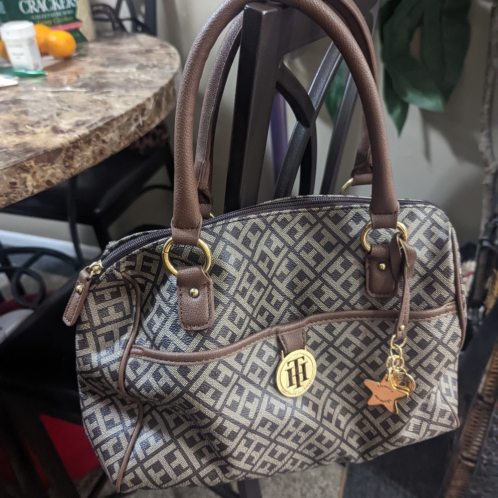 Tommy Hilfiger bag